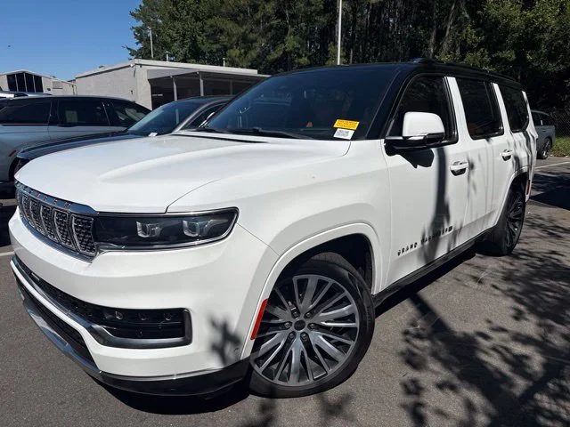 Used 2022 White Jeep Series III image 3