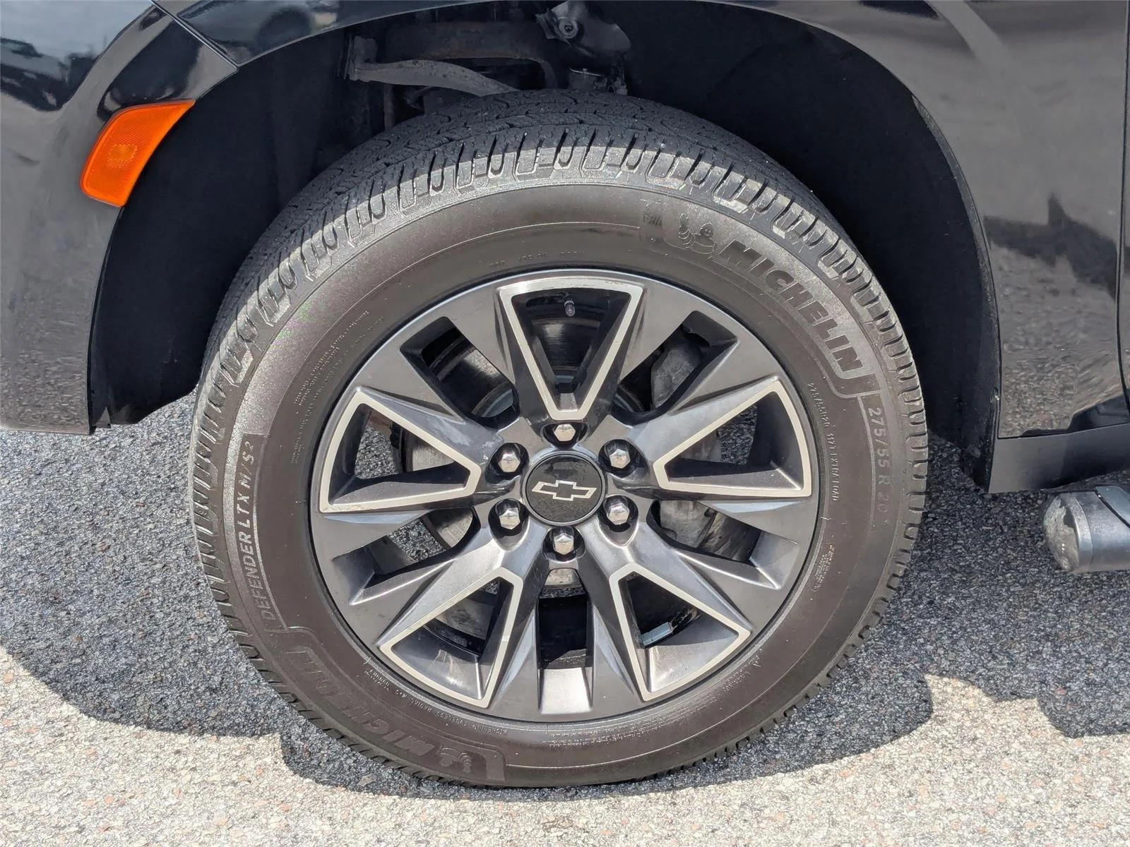 Used 2022 Black Chevrolet Z71 image 10