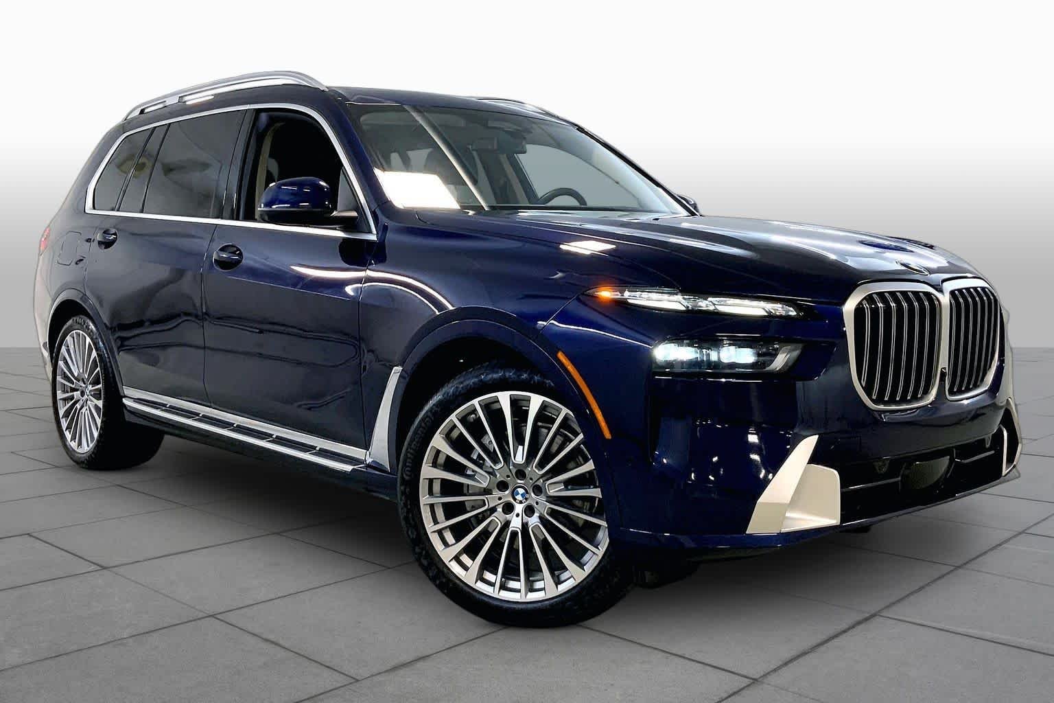 Used 2026 BMW X7 40i with VIN 5UX23EM00T9170607 for sale in Kansas City