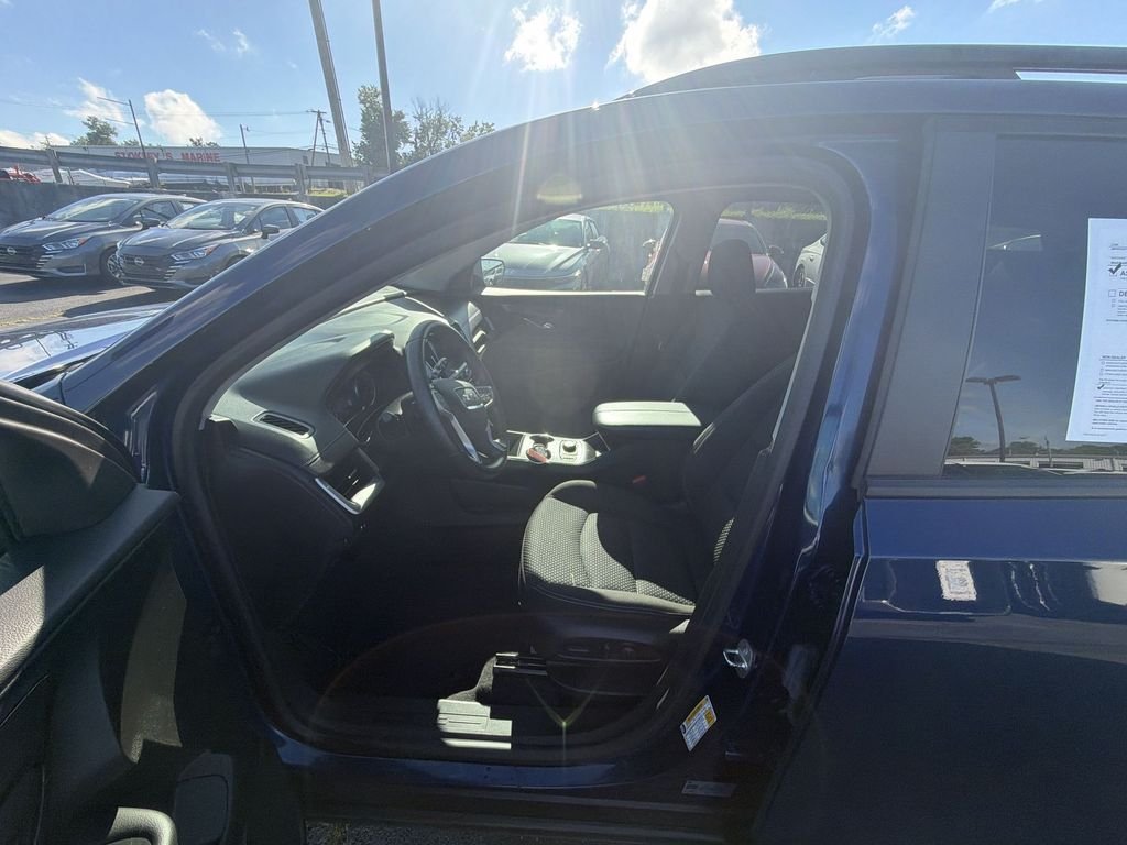 Used 2022 Blue GMC SLE image 11