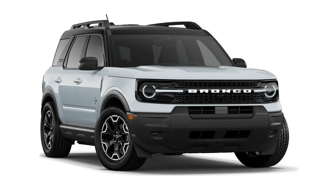 New 2026 SPACE WHITE METALLIC Ford Outer Banks image 4
