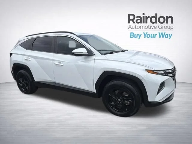 Used 2022 Quartz White Hyundai SEL image 1