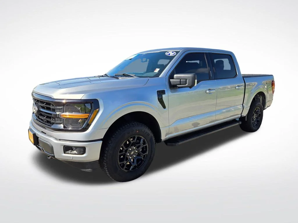 Used 2024 Silver Ford XLT image 10