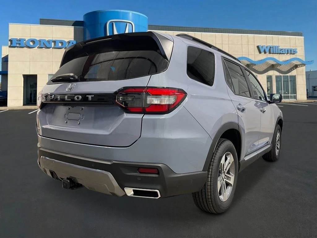 New 2026 Sonic Gray Pearl Honda AWD EX-L image 5