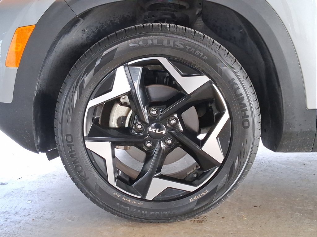 Used 2025 Gray Kia S image 23