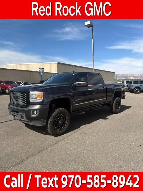 2015 GMC Sierra 4WD Crew Cab Short Box's photo