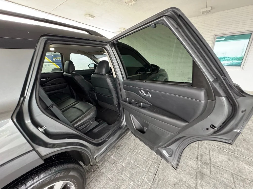 Used 2022 Gray Nissan SL image 23