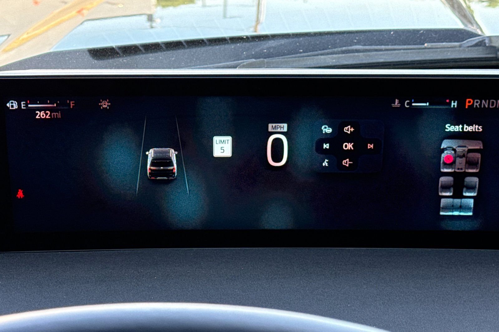 Used 2025  Ford Tremor image 27