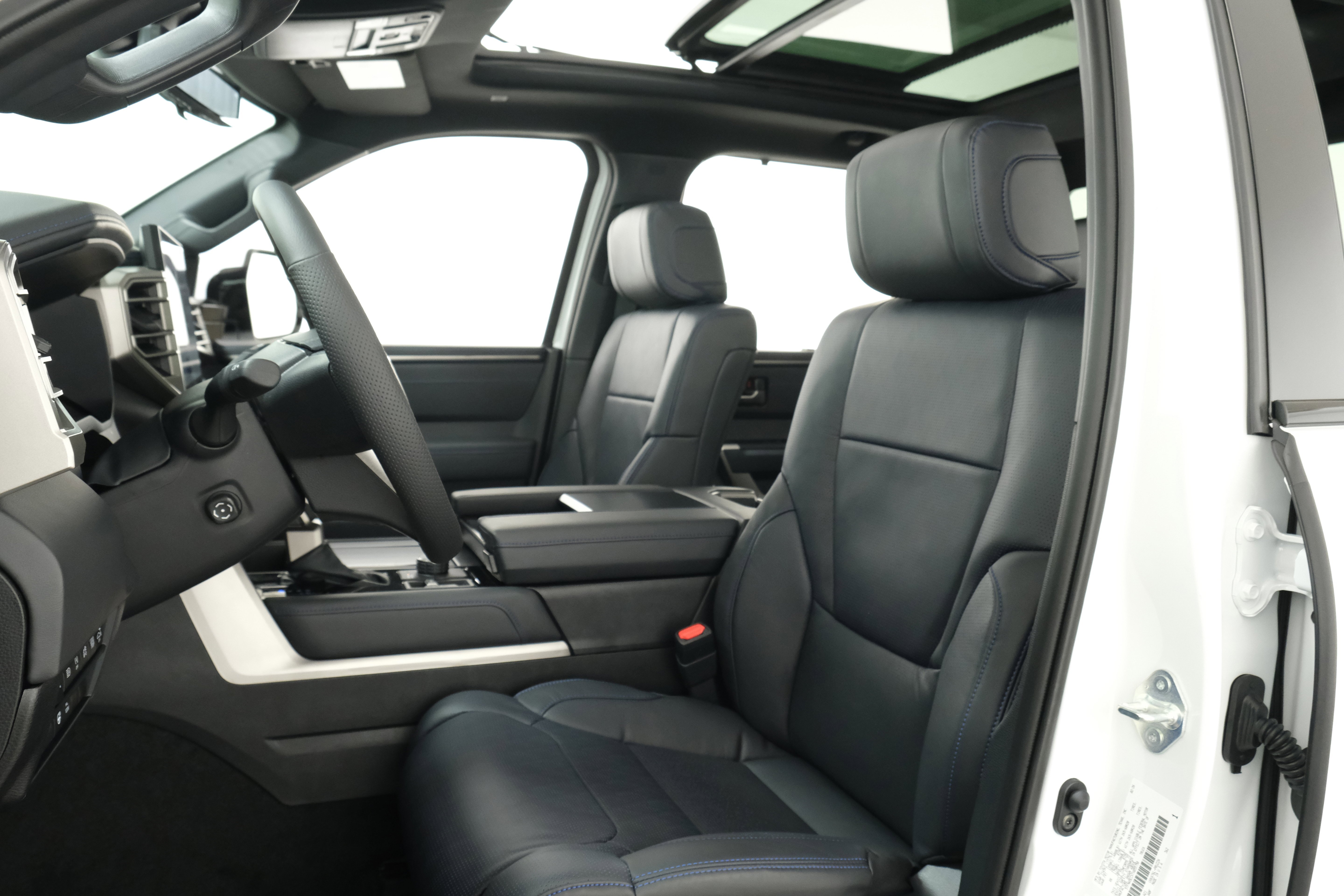2026 Toyota Tundra Platinum - Photo 30