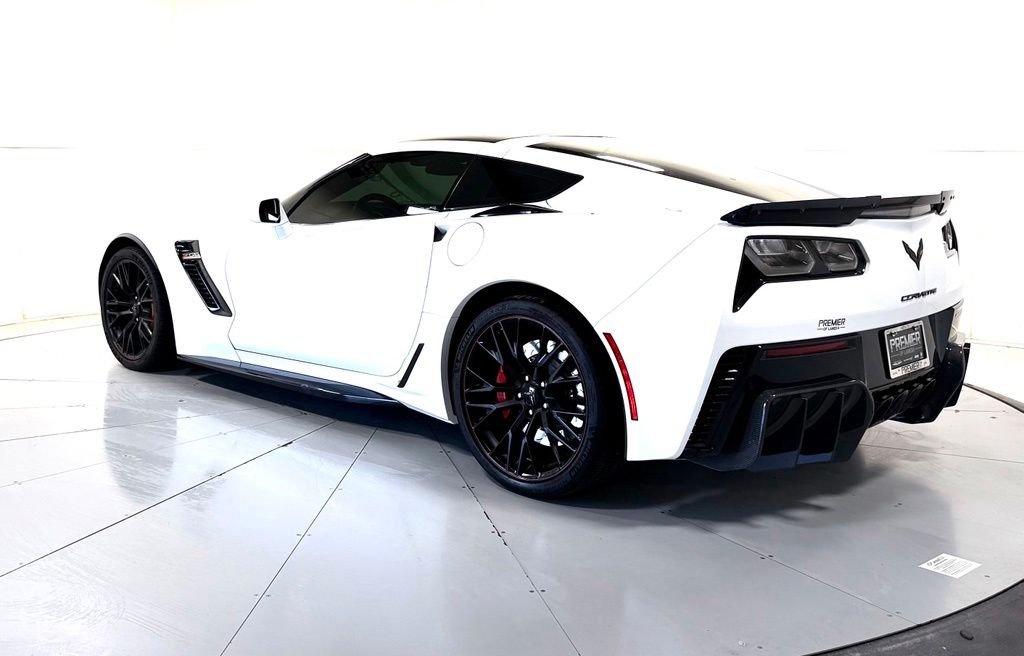 Used 2019 White Chevrolet Z06 image 6