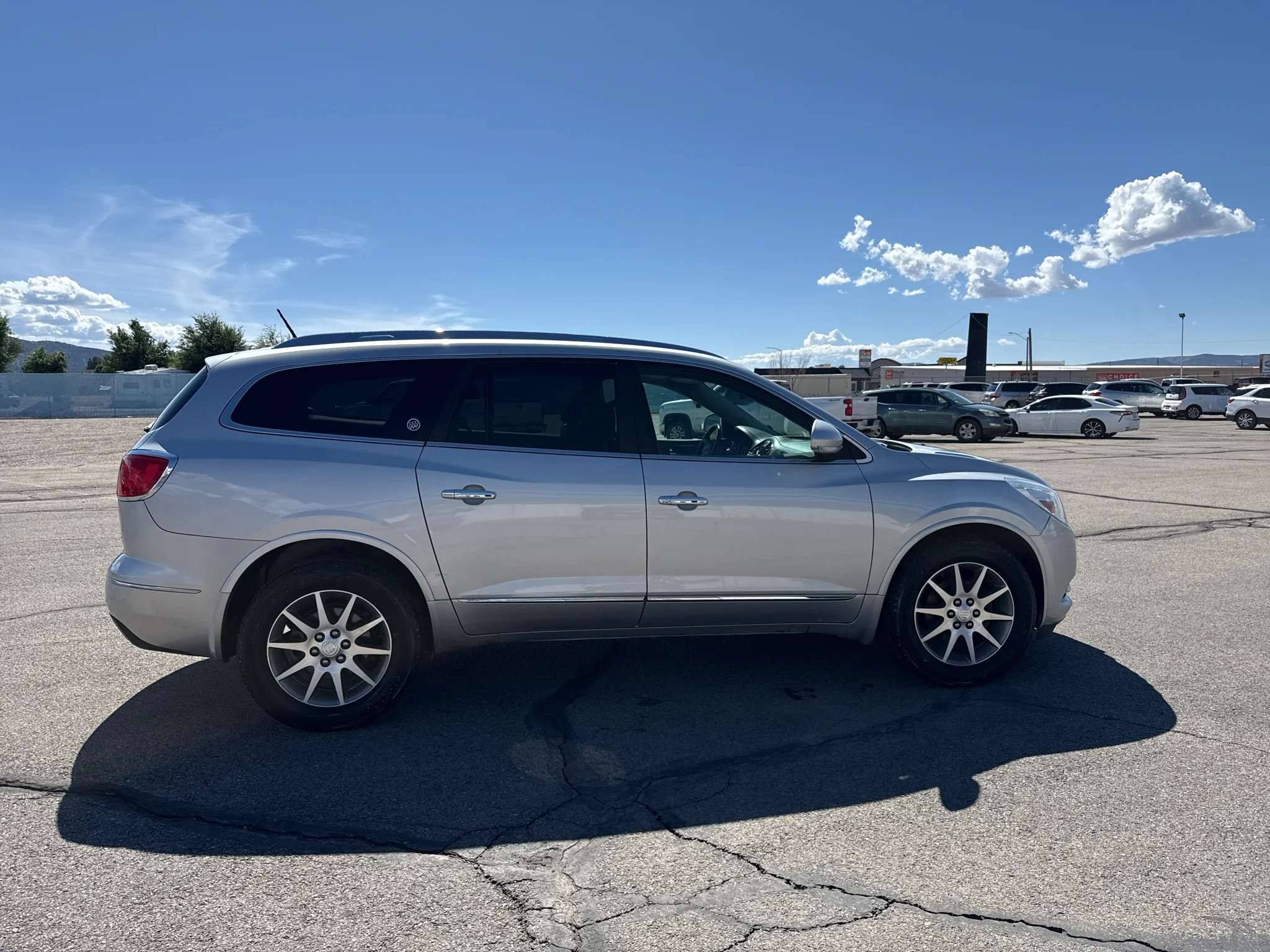 Used 2016 QUICKSILVER METALLIC Buick Leather image 6