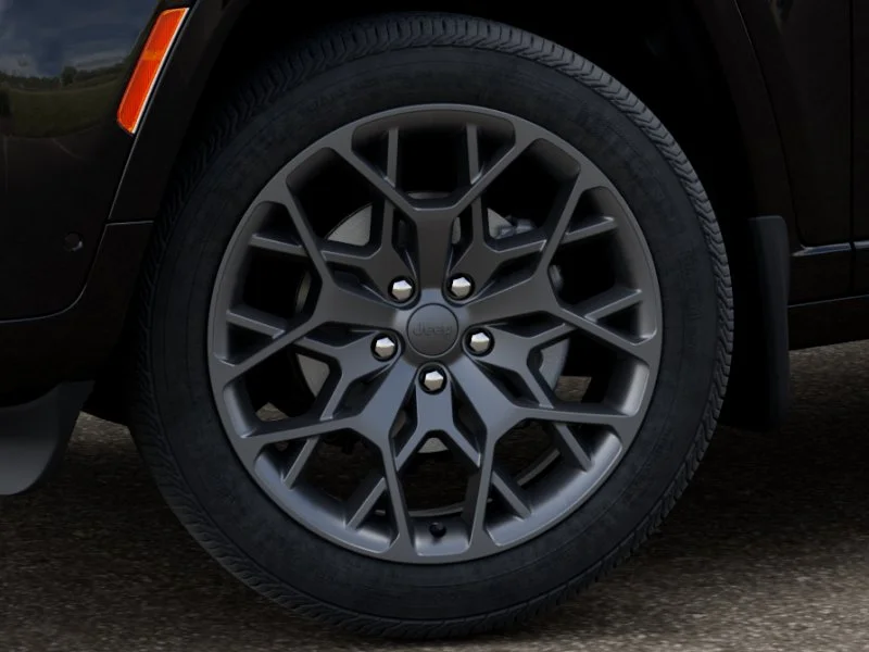 New 2026 Diamond Black Crystal Pearl-Coat Exterior Paint Jeep Summit image 4