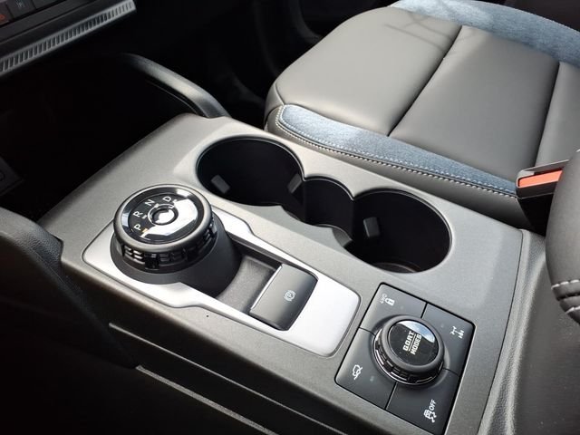 New 2026 Azure Gray Metallic Tri-Coat Ford Outer Banks image 25
