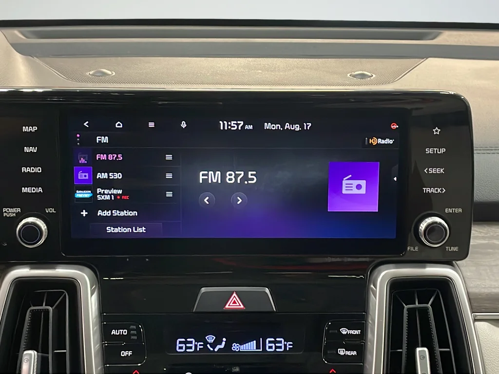 Used 2022 White Kia S X-LINE image 15