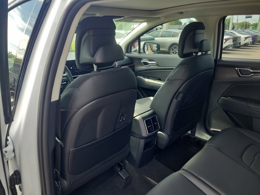 New 2026 Glacial White Pearl Kia SX Prestige image 17
