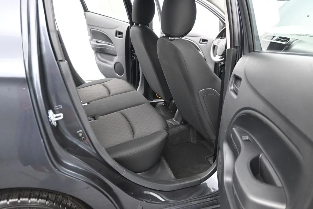 Used 2024  Mitsubishi ES image 17