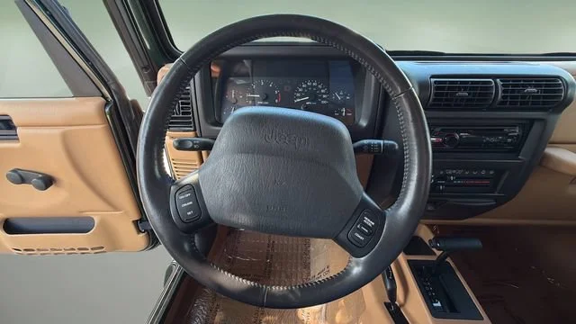 Used 1998 Green Jeep Sahara image 12