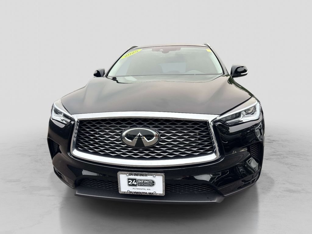 Certified Used 2025 Black INFINITI LUXE image 8