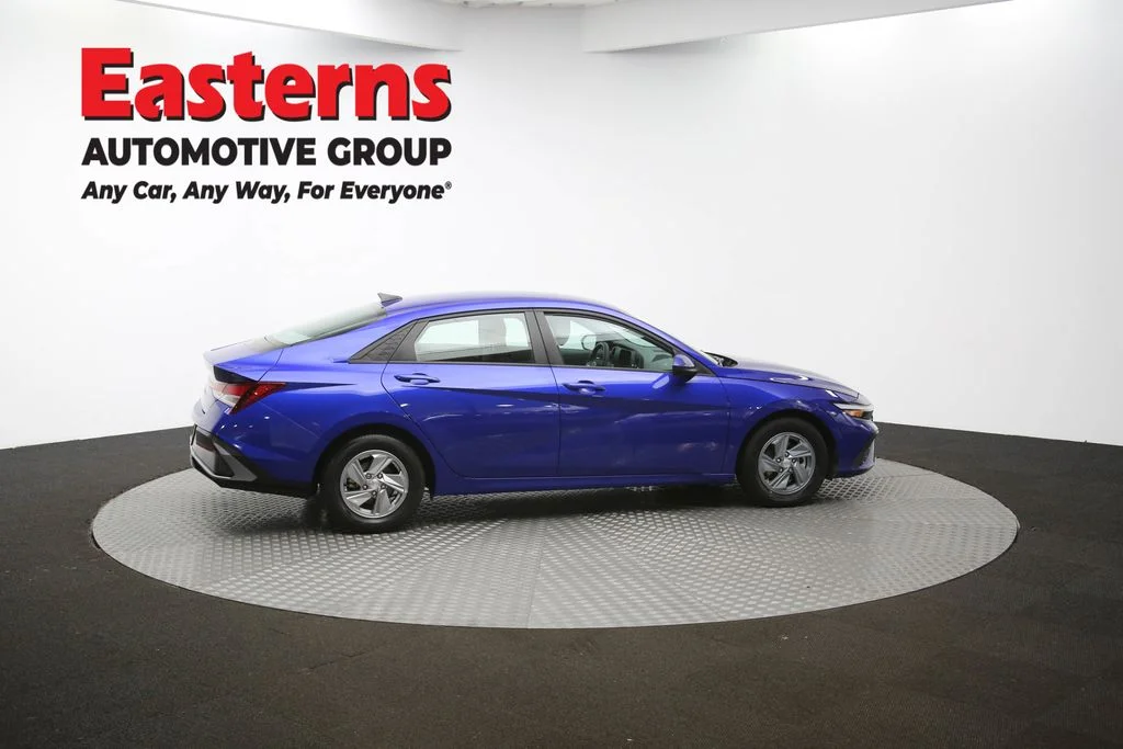 Used 2024 Blue Hyundai SE image 41