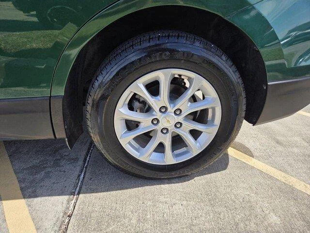 Used 2019 Ivy Metallic Chevrolet LS image 25