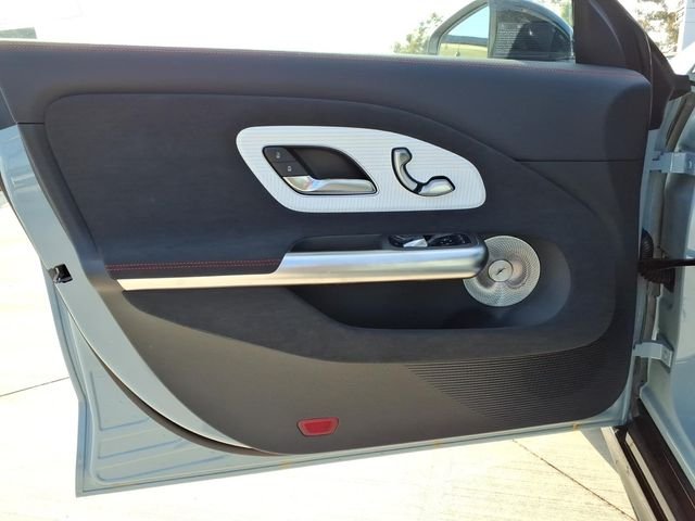 New 2027 Green Mercedes-Benz  image 12