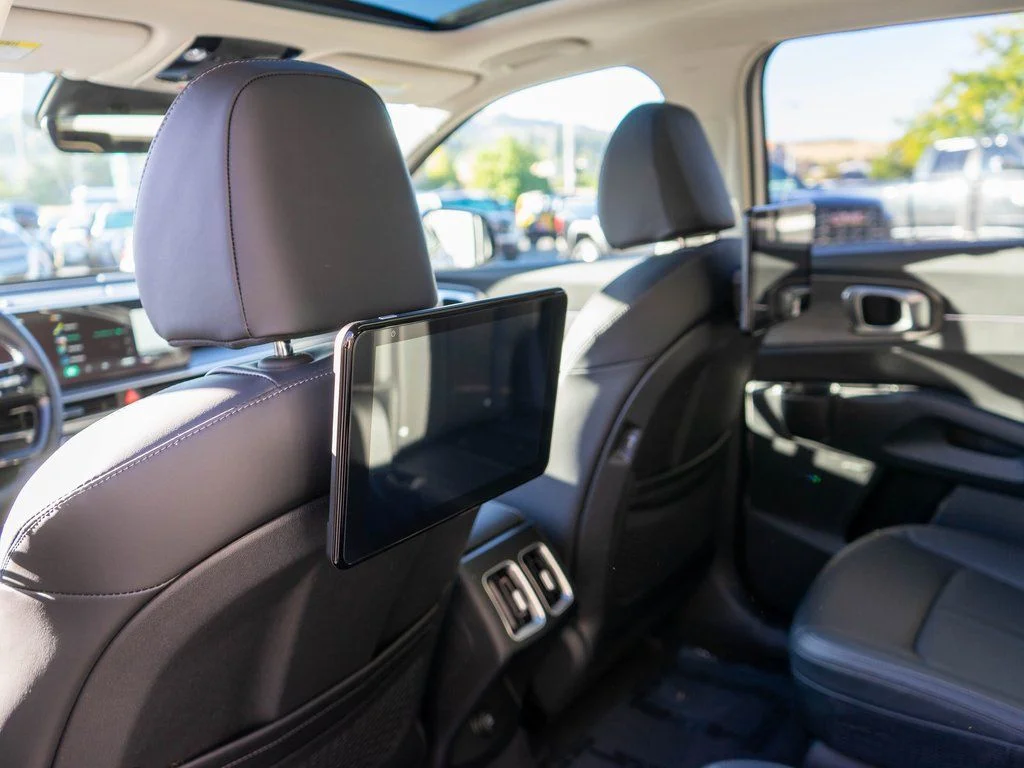 New 2026 Glacial White Pearl Kia X-Line EX AWD image 15