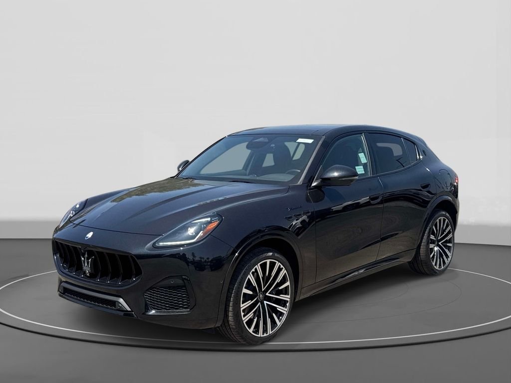 Used 2025  Maserati Modena image 3