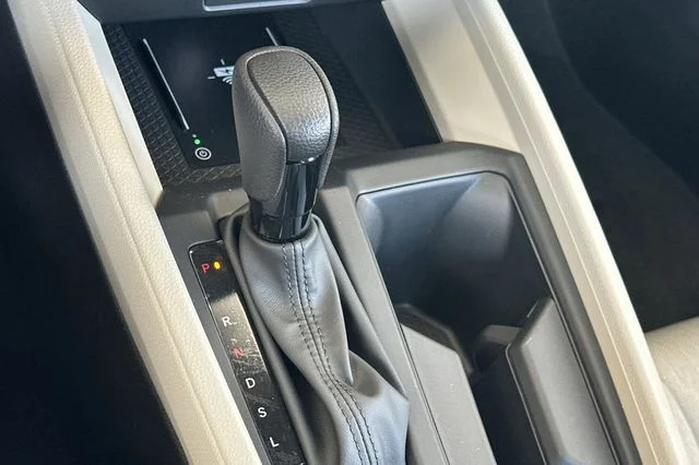 New 2026 Platinum White Pearl Honda LX image 23