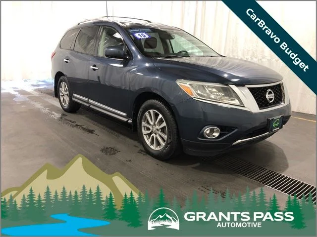 2015 Nissan Pathfinder SL 4WD's photo