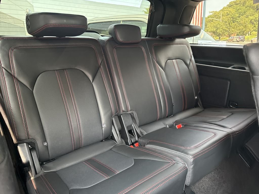 Used 2022 Silver Ford Limited image 31