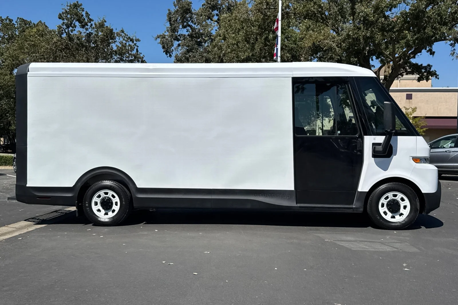 Used 2023 Chevrolet BrightDrop ZEVO 600 with VIN 2G5ZJ3HG8P9100412 for sale in Elk Grove, CA