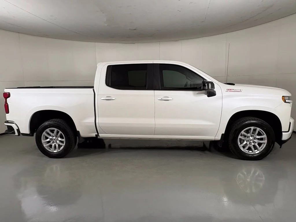 Used 2022 Beige Chevrolet RST image 11