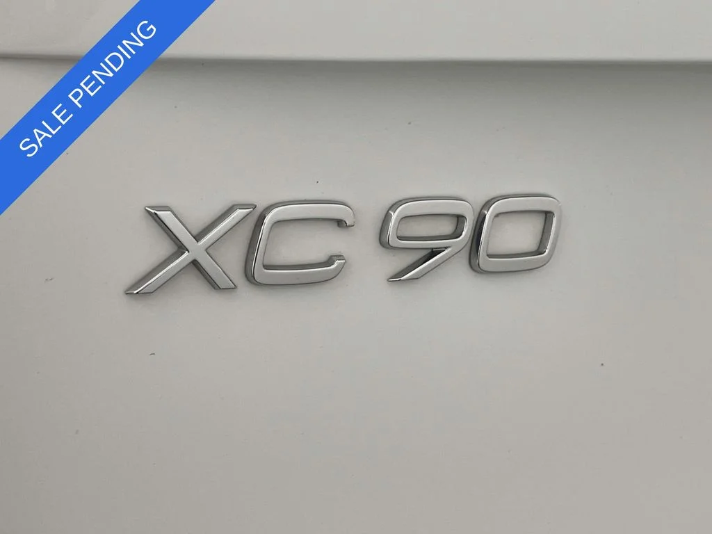 Used 2024 White Volvo T8 Plus Bright Theme 7 Passenger image 11