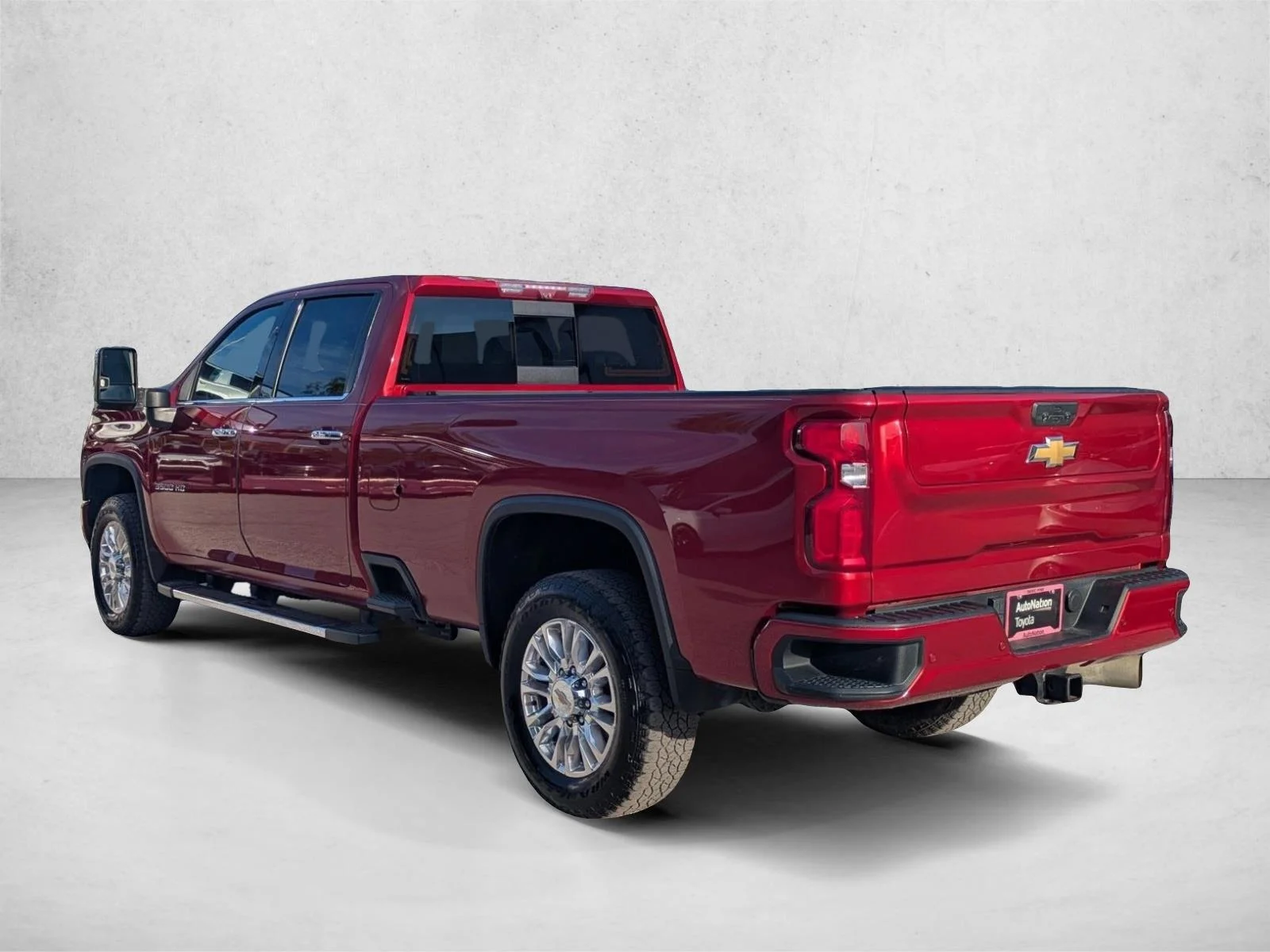 Used 2022 Cherry Red Tintcoat Chevrolet High Country image 7