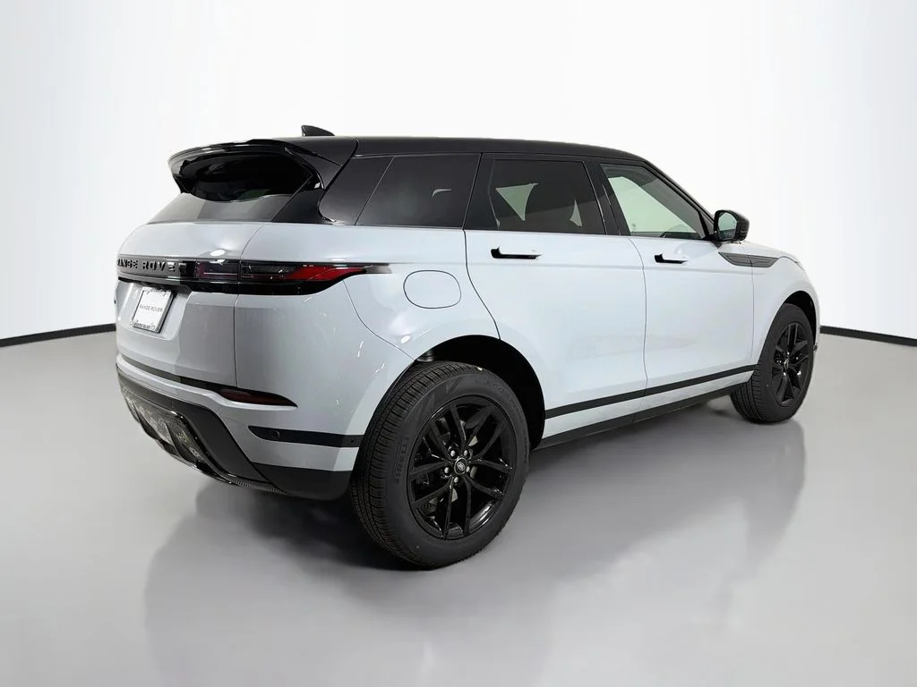 New 2026 Arroios Grey Land Rover S image 5