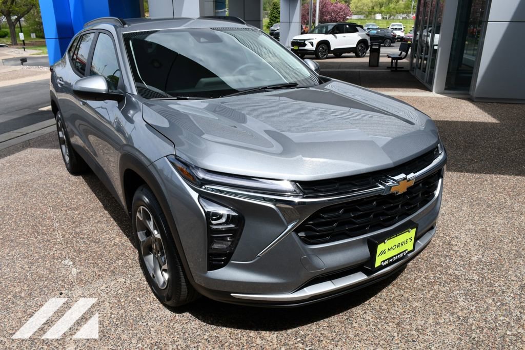 2026 Chevrolet Trax LT - Photo 11