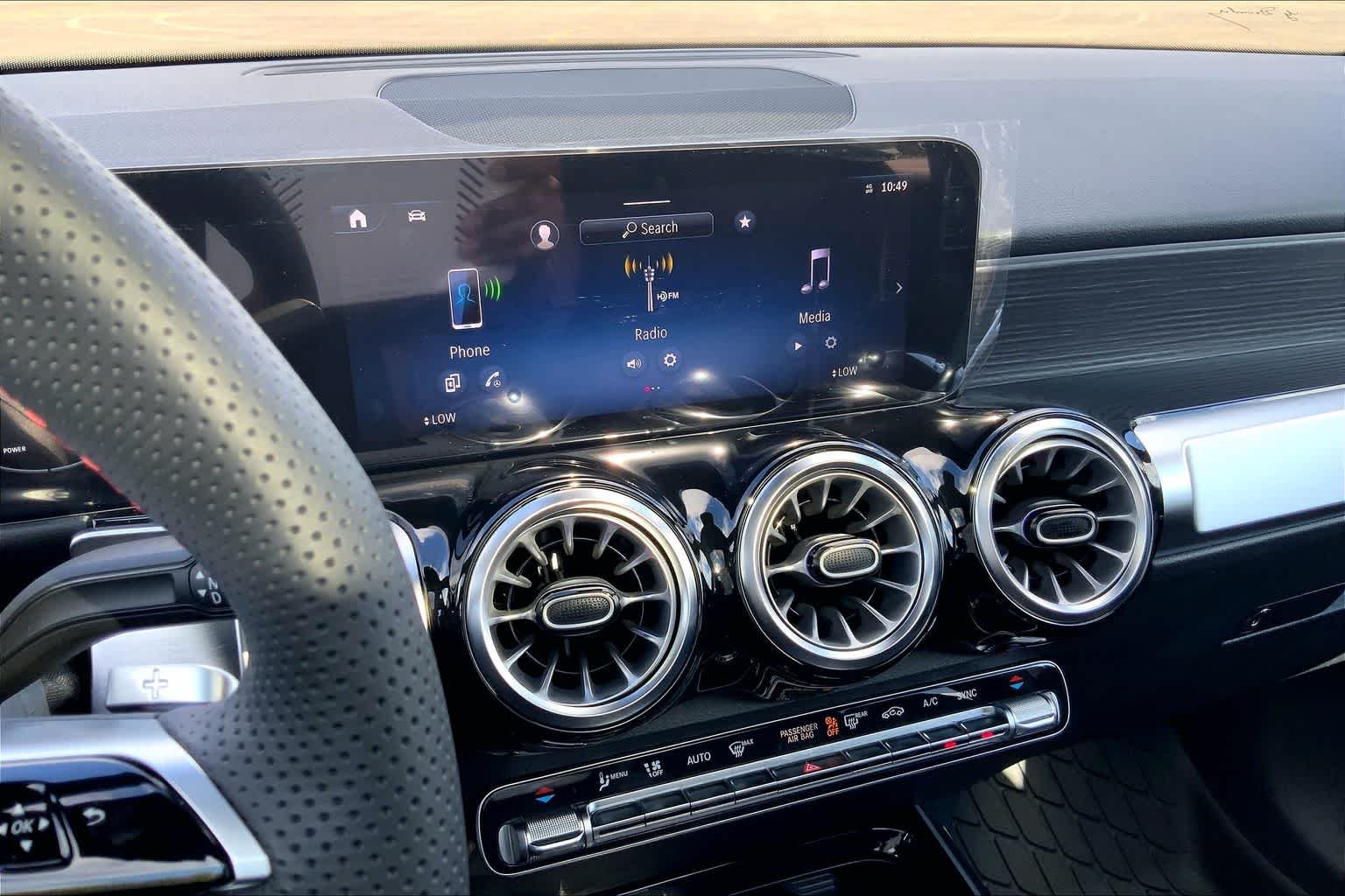 New 2026 Mountain Grey Metallic Mercedes-Benz GLB 250 image 6