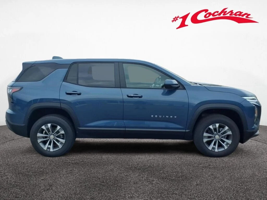 2026 Chevrolet Equinox LT - Photo 2