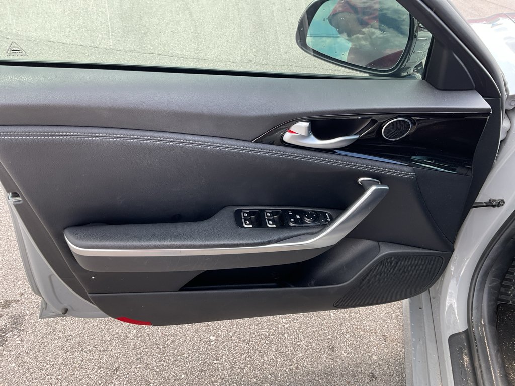 Used 2022 Ceramic Silver Kia GT-Line image 11