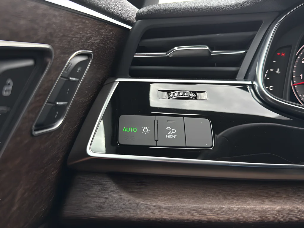 Used 2025 Black Audi 55 Premium image 13