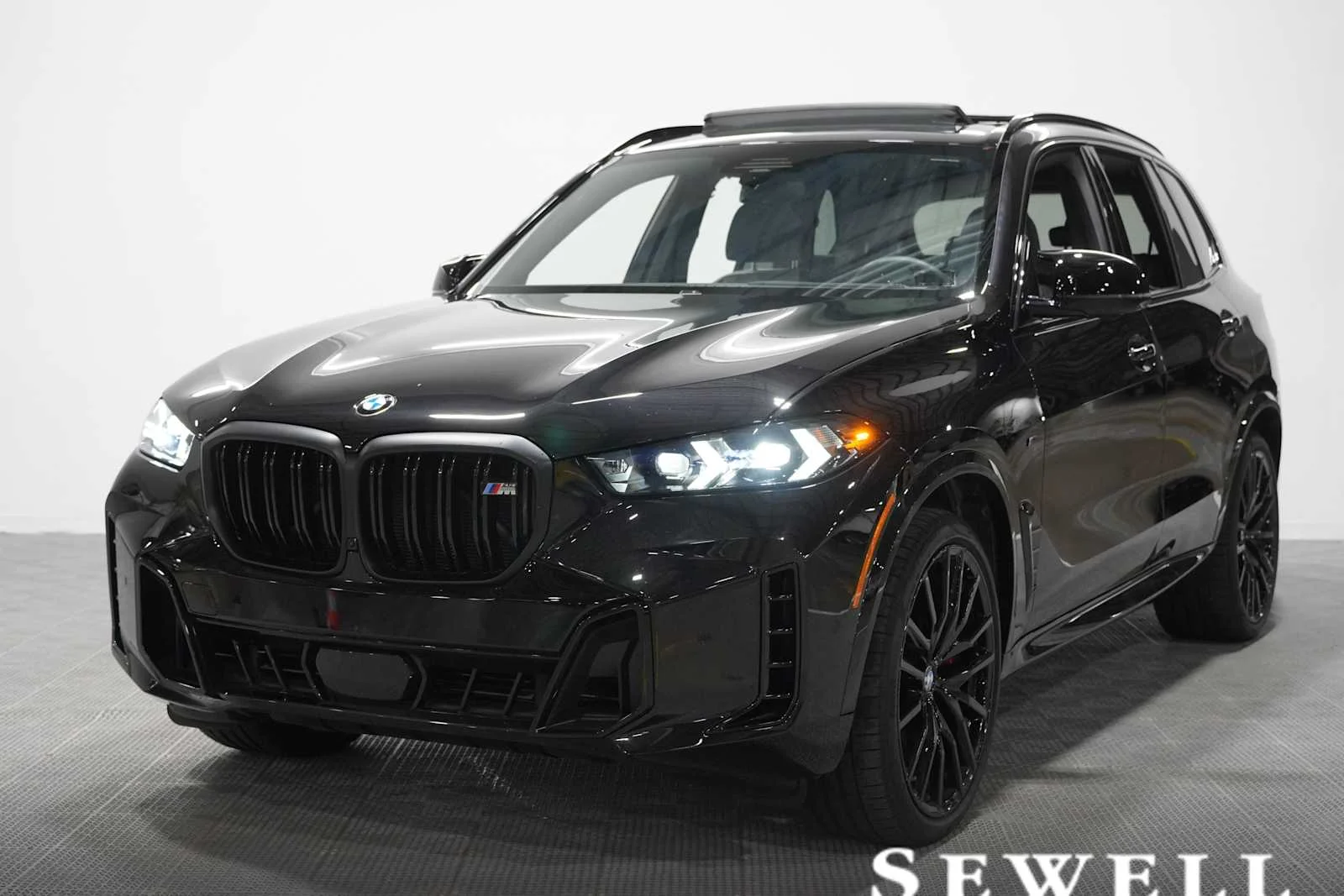 2026 BMW X5 M60i's photo