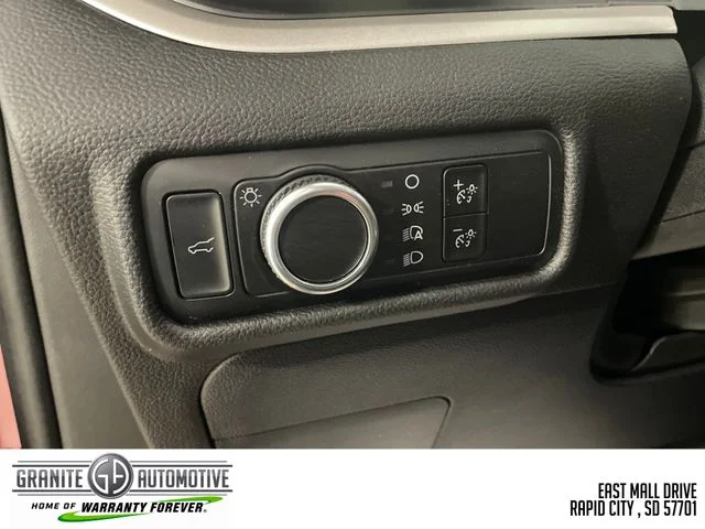 Used 2023 Red Ford XLT image 12