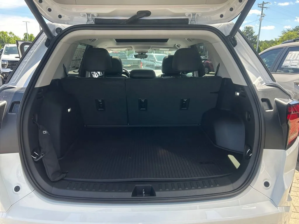 New 2026 Summit White GMC Denali image 28