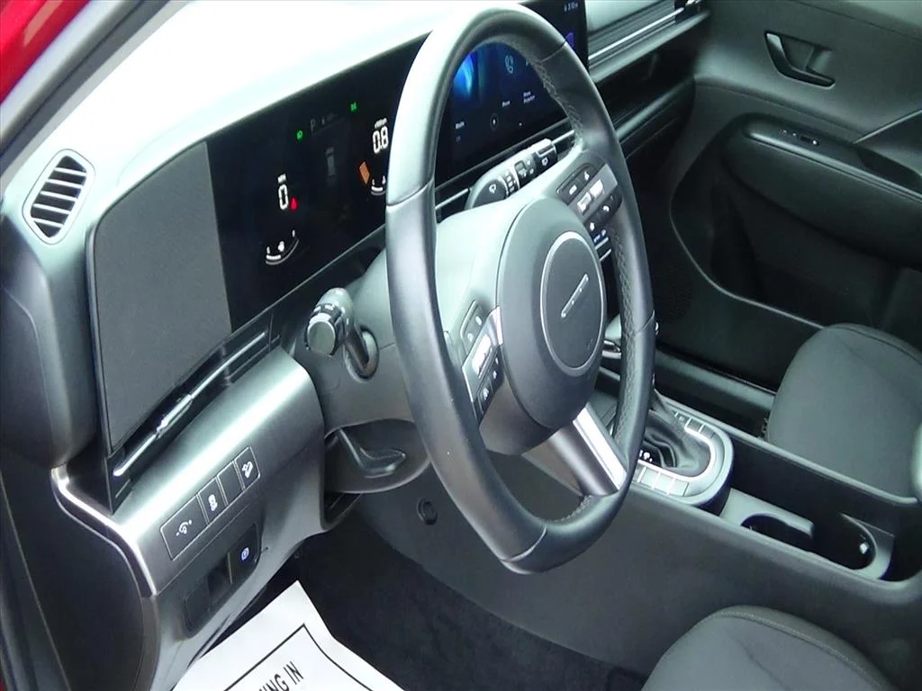 Used 2025 Ultimate Red Metallic (r2p) Hyundai SEL image 15