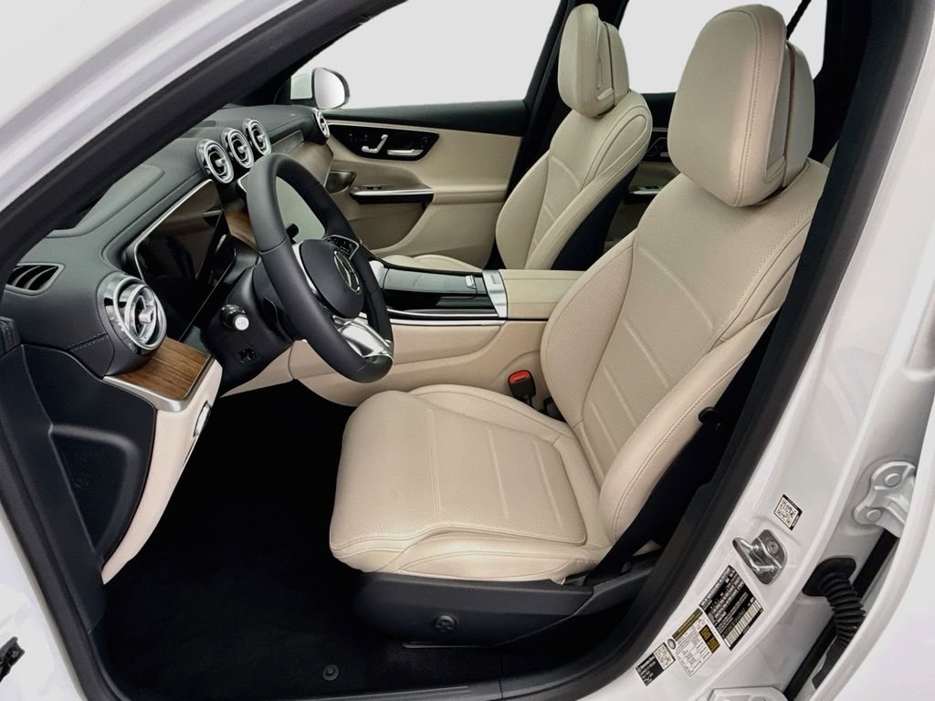 New 2027 Moonlight White Metallic Mercedes-Benz GLC 300 image 19