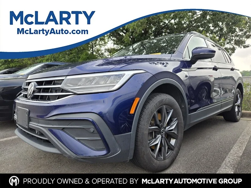 Used 2022 Platinum Gray Metallic Volkswagen 2.0T SE image 1
