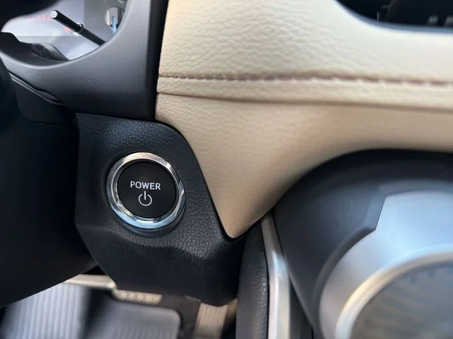 2024 Toyota RAV4 XLE Premium - Photo 15