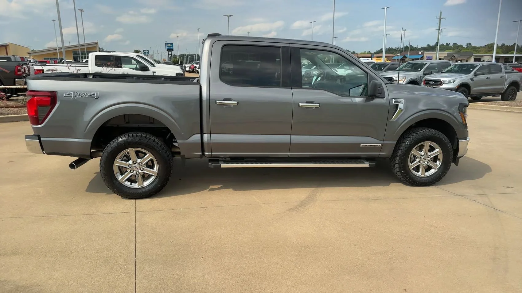 2024 Ford F-150 XLT - Photo 9