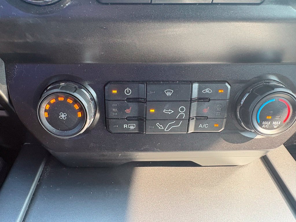 Used 2019 White Ford XLT image 17
