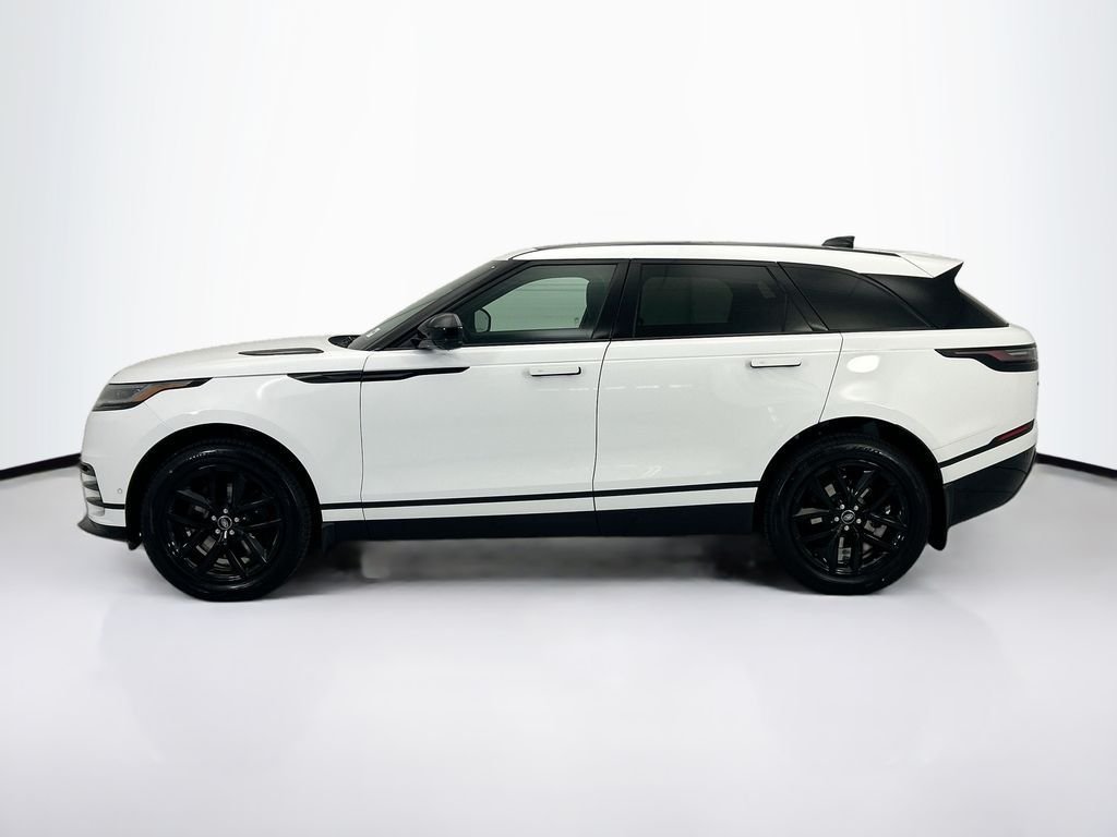 New 2026 Fuji White LAND ROVER Dynamic SE image 8